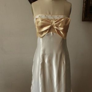2000's/Y2K NWT Jessica Mcclintock Gunne Sax White and Gold Satin Prom Dress